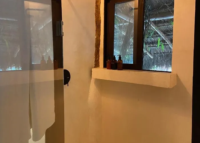 Hotel Amor Rooms