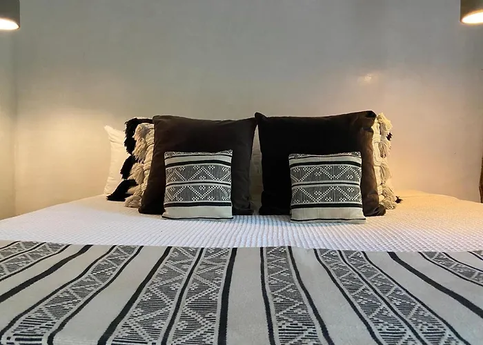 Hotel Amor Rooms 2*