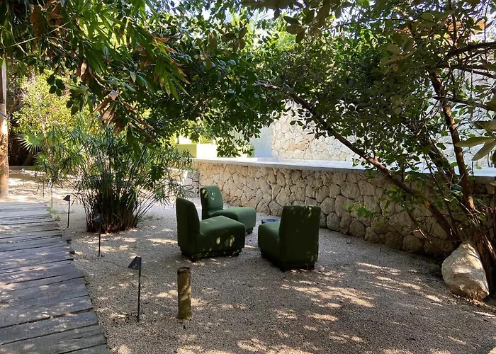 Amor Rooms 2* Tulum