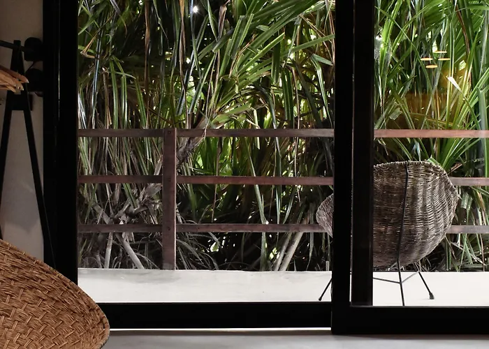 Amor Rooms